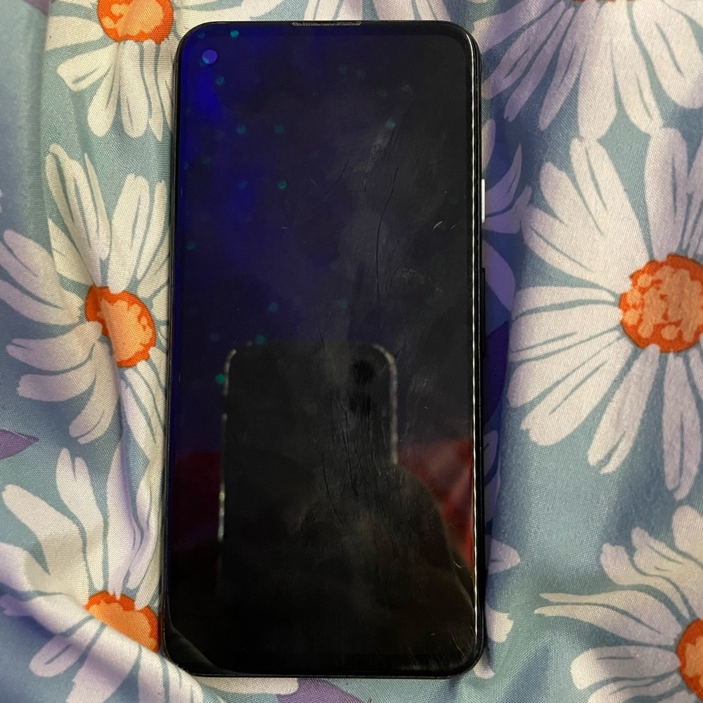 pixel 4a +phone case and charger